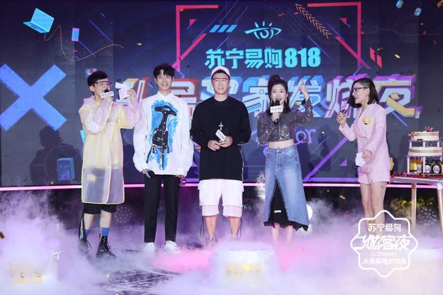 星光熠熠背后的欢乐源泉，明星搞笑瞬间大放送